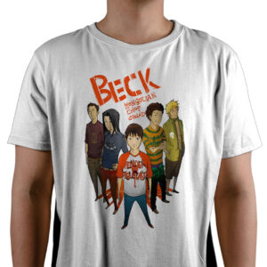 Homem vestindo camiseta do anime beck